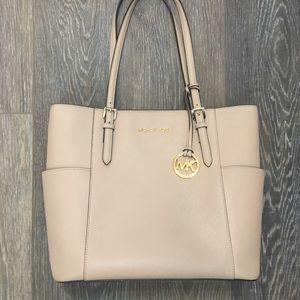 Michael Kors Jet Set Large Tote